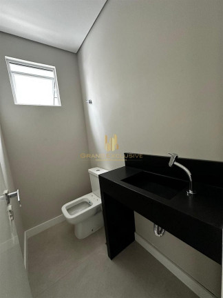 Imagem Apartamento com 2 Quartos à Venda, 93 m² em Centro - Balneário Camboriú
