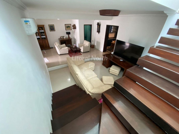 Imagem Casa com 3 Quartos à Venda, 231 m² em São João - Itajaí Imagem Casa com 3 Quartos à Venda, 231 m² em São João - Itajaí
