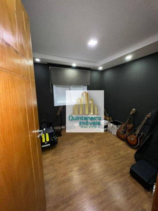 Imagem Sobrado com 3 Quartos à Venda, 226 m² em Parque Renato Maia - Guarulhos Imagem Sobrado com 3 Quartos à Venda, 226 m² em Parque Renato Maia - Guarulhos