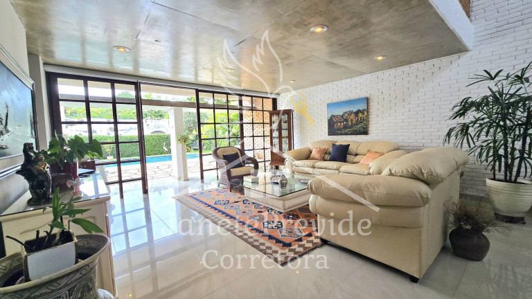 Imagem Casa de Condomínio com 3 Quartos à Venda, 234 m² em Alphaville - Santana De Parnaíba Imagem Casa de Condomínio com 3 Quartos à Venda, 234 m² em Alphaville - Santana De Parnaíba