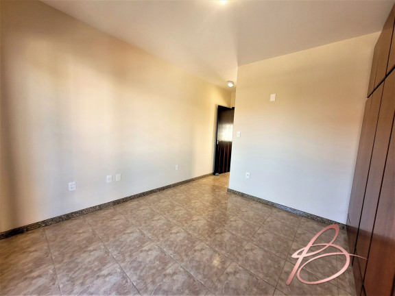 Imagem Sobrado com 3 Quartos à Venda, 231 m² em Centro - Balneário Camboriú Imagem Sobrado com 3 Quartos à Venda, 231 m² em Centro - Balneário Camboriú