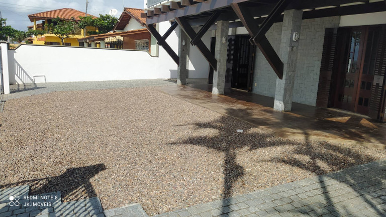 Imagem Sobrado com 6 Quartos à Venda, 499 m² em Balneário Uirapuru - Itapoá Imagem Sobrado com 6 Quartos à Venda, 499 m² em Balneário Uirapuru - Itapoá