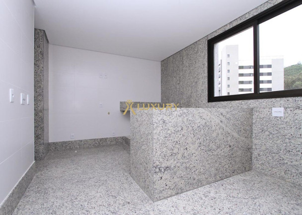 Imagem Imóvel com 4 Quartos à Venda, 186 m² em Serra - Belo Horizonte Imagem Imóvel com 4 Quartos à Venda, 186 m² em Serra - Belo Horizonte