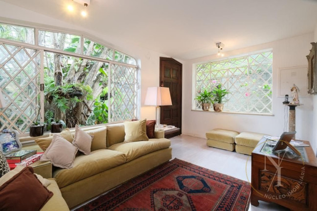 Imagem Casa com 3 Quartos à Venda, 261 m² em Jardim Paulistano - São Paulo