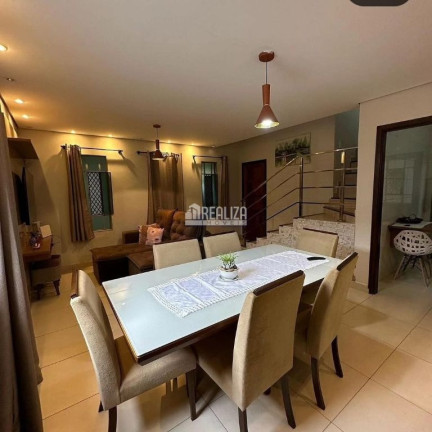 Imagem Sobrado com 4 Quartos à Venda, 250 m² em Boa Vista - Uberaba Imagem Sobrado com 4 Quartos à Venda, 250 m² em Boa Vista - Uberaba