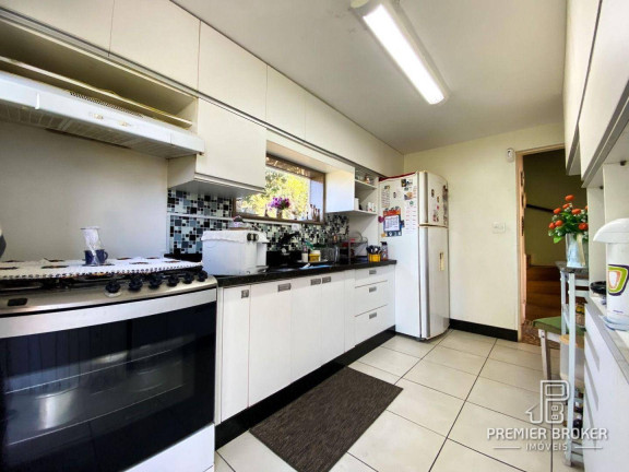 Imagem Casa com 4 Quartos à Venda, 213 m² em Iucas - Teresópolis Imagem Casa com 4 Quartos à Venda, 213 m² em Iucas - Teresópolis