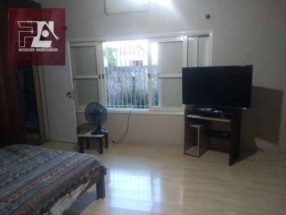Imagem Casa com 3 Quartos à Venda, 200 m² em Vila Paraíba - Guaratinguetá Imagem Casa com 3 Quartos à Venda, 200 m² em Vila Paraíba - Guaratinguetá