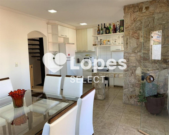 Imagem Sobrado com 3 Quartos à Venda, 279 m² em Jardim Das Palmeiras - Valinhos Imagem Sobrado com 3 Quartos à Venda, 279 m² em Jardim Das Palmeiras - Valinhos