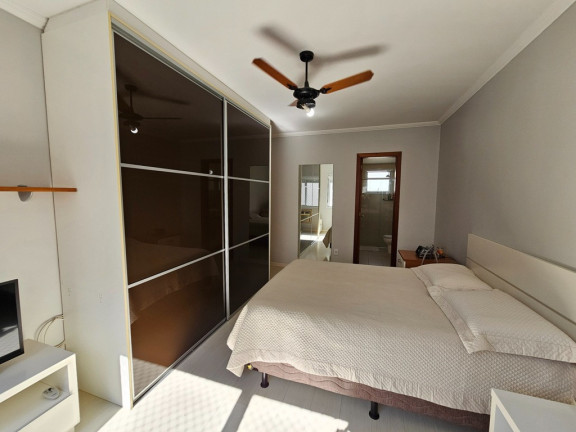 Imagem Apartamento com 3 Quartos à Venda, 99 m² em São João - Porto Alegre Imagem Apartamento com 3 Quartos à Venda, 99 m² em São João - Porto Alegre