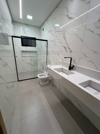 Imagem Casa com 3 Quartos à Venda, 177 m² em Residencial Center Ville - Goiânia
