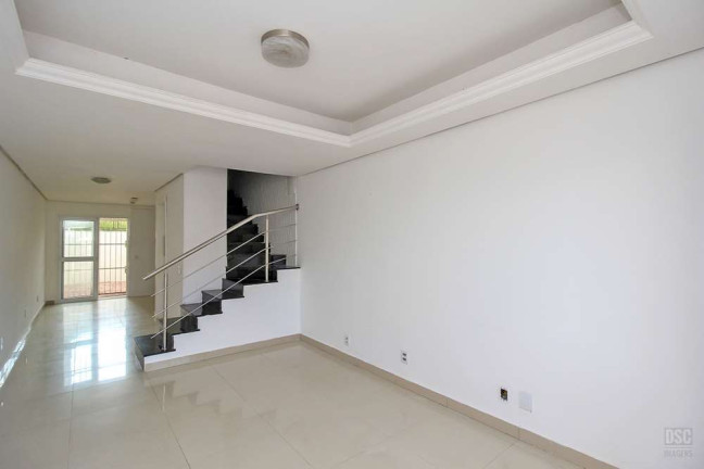 Imagem Casa com 2 Quartos à Venda, 87 m² em Hípica - Porto Alegre Imagem Casa com 2 Quartos à Venda, 87 m² em Hípica - Porto Alegre