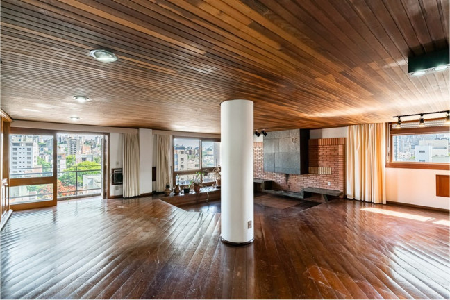 Imagem Apartamento com 4 Quartos à Venda, 232 m² em Petrópolis - Porto Alegre Imagem Apartamento com 4 Quartos à Venda, 232 m² em Petrópolis - Porto Alegre