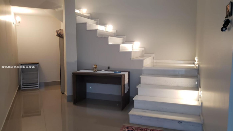 Imagem Casa à Venda, em São Paulo 2 - Cotia Imagem Casa à Venda, em São Paulo 2 - Cotia