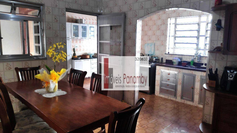 Sobrado com 4 Quartos à Venda, 250 m² em Vila Linda - Santo André