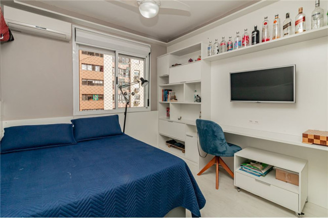 Imagem Imóvel com 3 Quartos à Venda, em Vila Ipiranga - Porto Alegre Imagem Imóvel com 3 Quartos à Venda, em Vila Ipiranga - Porto Alegre