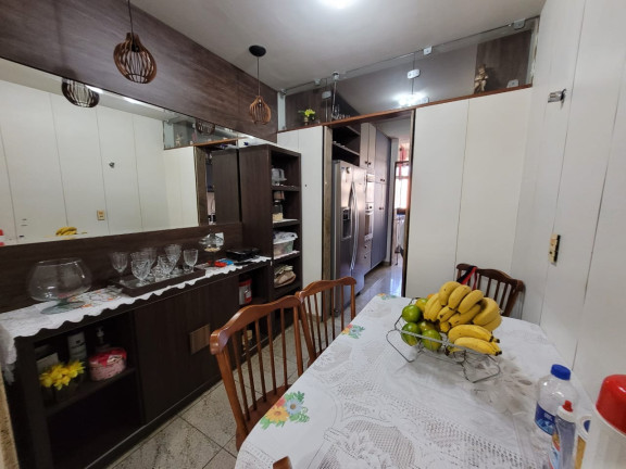 Imagem Imóvel com 4 Quartos à Venda, 145 m² em Praia Do Canto - Vitória Imagem Imóvel com 4 Quartos à Venda, 145 m² em Praia Do Canto - Vitória