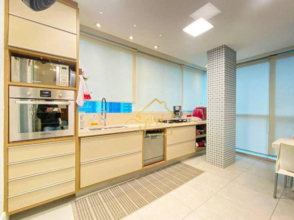 Imagem Cobertura com 3 Quartos à Venda, 244 m² em Gonzaga - Santos