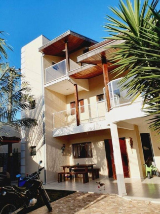 Sobrado com 3 Quartos à Venda, 170 m² em Barreiro - Taubaté