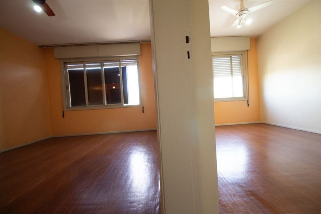 Imagem Imóvel com 3 Quartos à Venda, em Santana - Porto Alegre Imagem Imóvel com 3 Quartos à Venda, em Santana - Porto Alegre