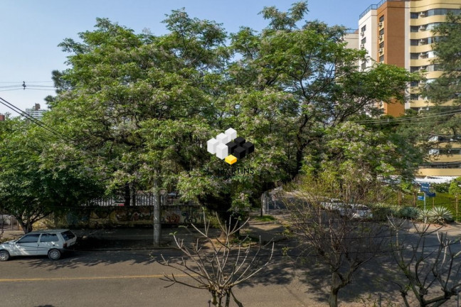 Imagem Casa com 3 Quartos à Venda, 285 m² em Bela Vista - Porto Alegre Imagem Casa com 3 Quartos à Venda, 285 m² em Bela Vista - Porto Alegre