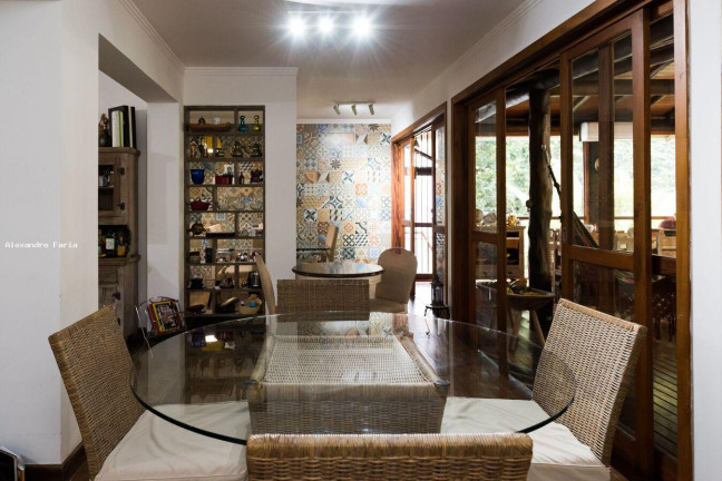 Imagem Casa com 5 Quartos à Venda, 400 m² em Guaecá - São Sebastião