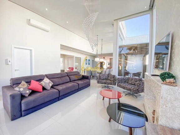 Imagem Casa com 3 Quartos à Venda, 200 m² em Centro - Xangri-la Imagem Casa com 3 Quartos à Venda, 200 m² em Centro - Xangri-la