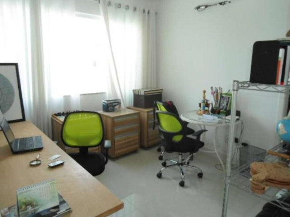 Imagem Casa com 5 Quartos à Venda, em Alphaville - Camaçari Imagem Casa com 5 Quartos à Venda, em Alphaville - Camaçari