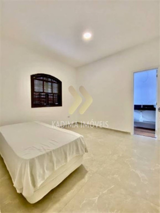 Imagem Casa com 3 Quartos à Venda, 10 m² em Vila Mirim - Praia Grande Imagem Casa com 3 Quartos à Venda, 10 m² em Vila Mirim - Praia Grande