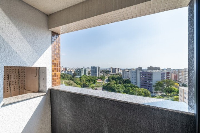 Imagem Imóvel com 3 Quartos à Venda,  em Cabral - Curitiba