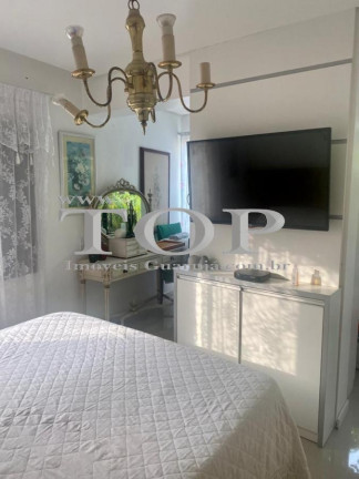 Imagem Cobertura com 4 Quartos à Venda, 200 m² em Tombo - Guarujá