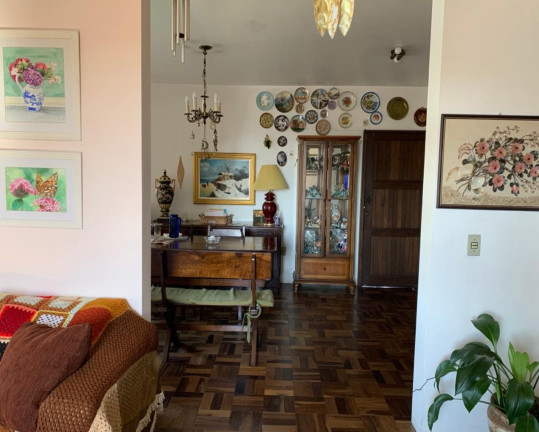 Imagem Casa com 3 Quartos à Venda, 220 m² em Saguaçu - Joinville