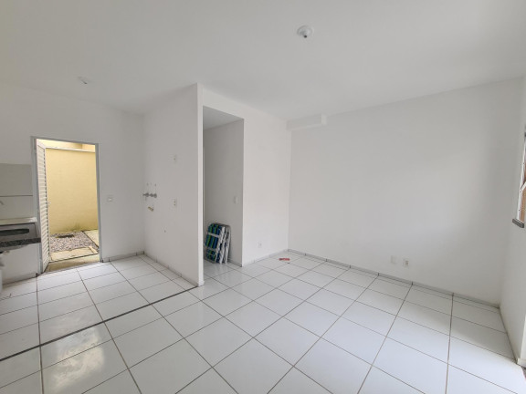 Casa de Condomínio com 3 Quartos para Alugar, 60 m² em Prefeito José Walter - Fortaleza