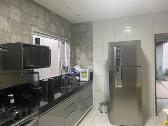Imagem Casa com 3 Quartos à Venda, 250 m² em Parque São Cristóvão - Taubaté