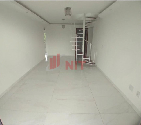 Imagem Cobertura com 3 Quartos à Venda, 160 m² em Itaipu - Niterói