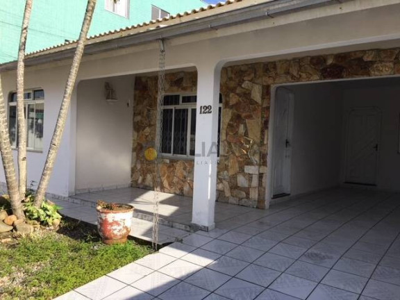 Imagem Casa com 3 Quartos para Alugar, 126 m² em Centro - Navegantes