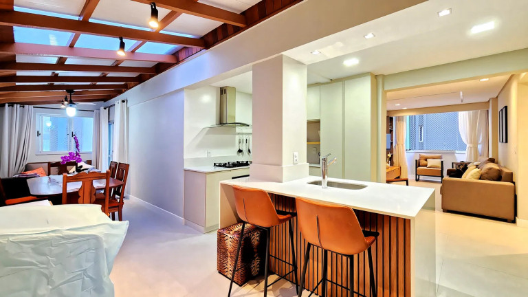 Imagem Apartamento com 2 Quartos à Venda, 90 m² em Centro - Balneário Camboriú