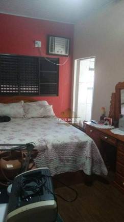 Imagem Casa com 4 Quartos à Venda, 240 m² em Cpa I - Cuiabá