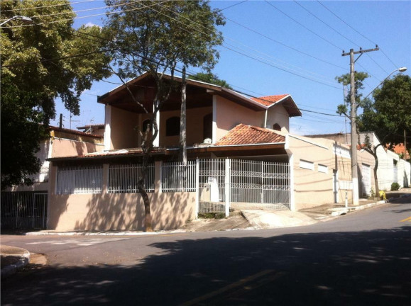 Sobrado com 3 Quartos à Venda, 300 m² em Jardim Da Granja - São José Dos Campos