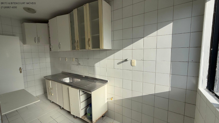Imagem Imóvel com 3 Quartos à Venda, 75 m² em Imbuí - Salvador