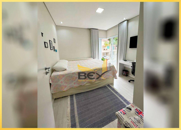 Imagem Casa com 3 Quartos à Venda, 350 m² em Parque Nova Jandira - Jandira Imagem Casa com 3 Quartos à Venda, 350 m² em Parque Nova Jandira - Jandira