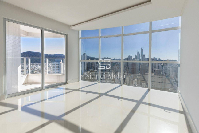 Imagem Apartamento com 3 Quartos à Venda, 130 m² em 2 Quadra Centro - Balneário Camboriú