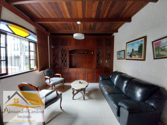 Imagem Casa com 5 Quartos à Venda, 145 m² em Charitas - Niterói Imagem Casa com 5 Quartos à Venda, 145 m² em Charitas - Niterói