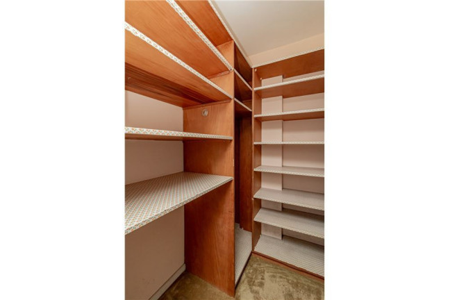 Imagem Imóvel com 3 Quartos à Venda, em Moinhos De Vento - Porto Alegre Imagem Imóvel com 3 Quartos à Venda, em Moinhos De Vento - Porto Alegre
