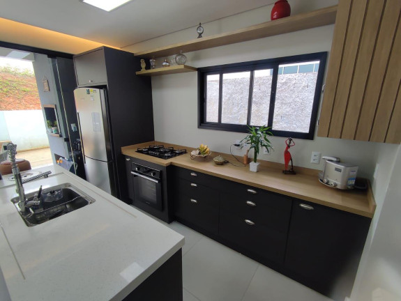Imagem Casa com 3 Quartos à Venda, 160 m² em Pedra Branca - Palhoça Imagem Casa com 3 Quartos à Venda, 160 m² em Pedra Branca - Palhoça