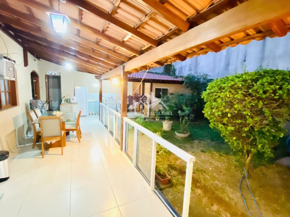 Imagem Casa com 3 Quartos à Venda, 310 m² em Parque Residencial Laranjeiras - Serra Imagem Casa com 3 Quartos à Venda, 310 m² em Parque Residencial Laranjeiras - Serra