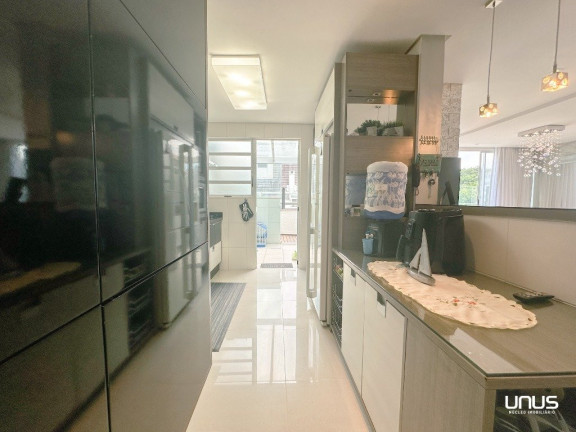 Imagem Cobertura com 3 Quartos à Venda, 268 m² em Coqueiros - Florianópolis