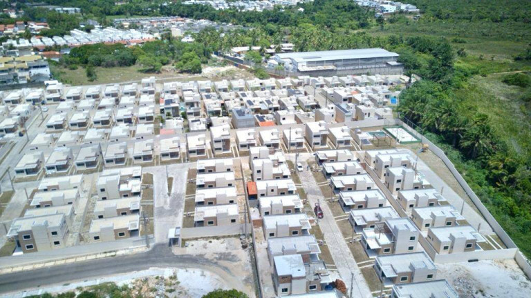 Imagem Casa de Condomínio com 3 Quartos à Venda, 211 m² em Busca Vida (abrantes) - Camaçari Imagem Casa de Condomínio com 3 Quartos à Venda, 211 m² em Busca Vida (abrantes) - Camaçari