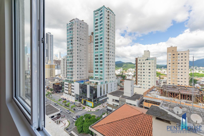 Imagem Apartamento com 3 Quartos à Venda, 139 m² em Centro - Balneário Camboriú Imagem Apartamento com 3 Quartos à Venda, 139 m² em Centro - Balneário Camboriú