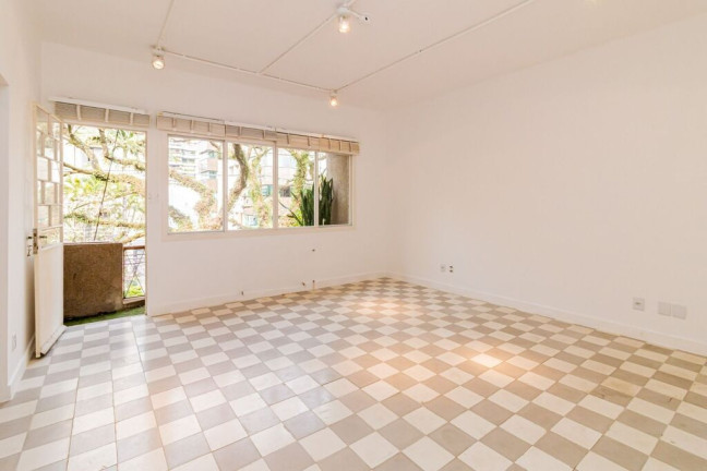 Imagem Apartamento com 2 Quartos à Venda, 220 m² em Moinhos De Vento - Porto Alegre Imagem Apartamento com 2 Quartos à Venda, 220 m² em Moinhos De Vento - Porto Alegre
