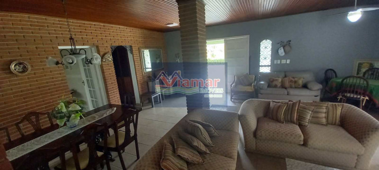 Imagem Casa com 4 Quartos à Venda, 169 m² em Jardim Virgínia - Guarujá Imagem Casa com 4 Quartos à Venda, 169 m² em Jardim Virgínia - Guarujá